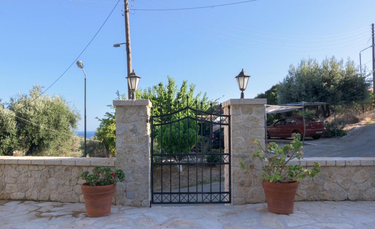 Balis Apartments باليوكاستريتسا المظهر الخارجي الصورة